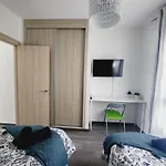Apartament Ohana And *